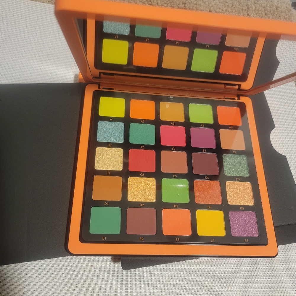Makeup - Picture 5 of 6